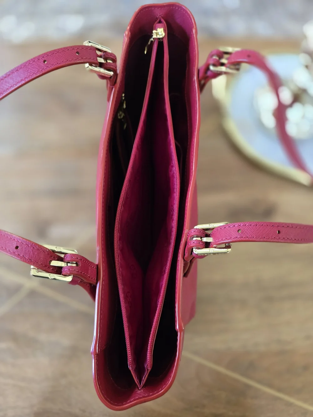 Tory Burch sleek tory